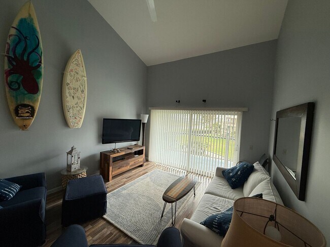Building Photo - Condo at the Beach - Surfside III HOA