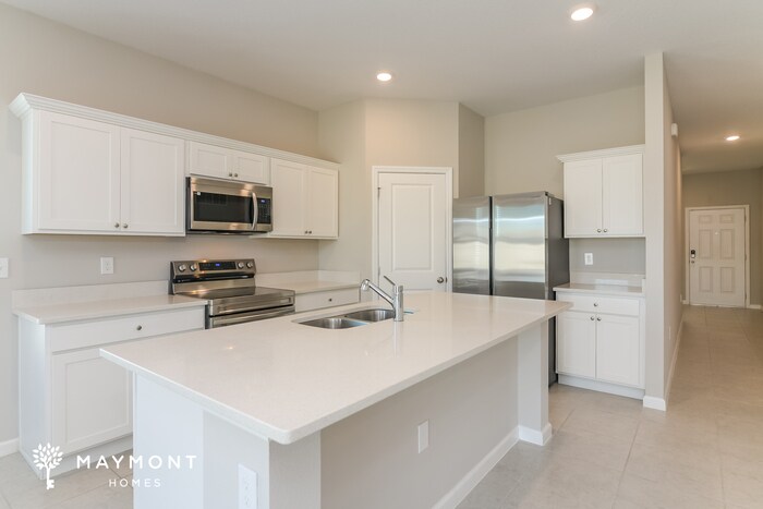 Building Photo - 2736 Granville Dr