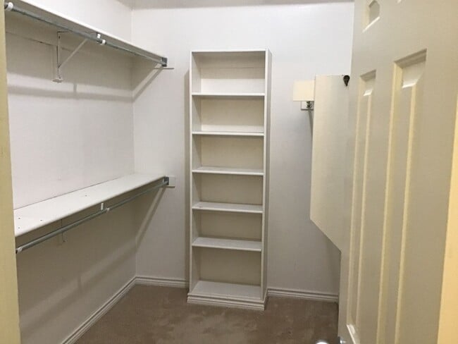 Building Photo - Coming Soon!!! 4/2/2 with Fireplace!