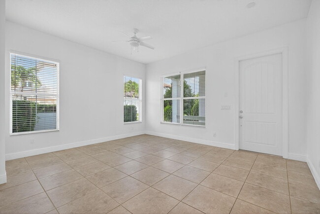 Building Photo - 4029 Faraday Wy