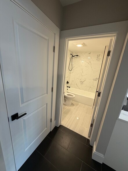 Building Photo - 2544 Williams Ave