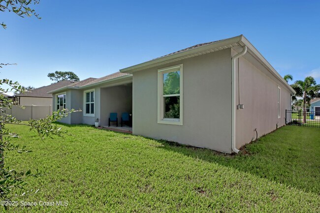 Building Photo - 1752 Killian Dr