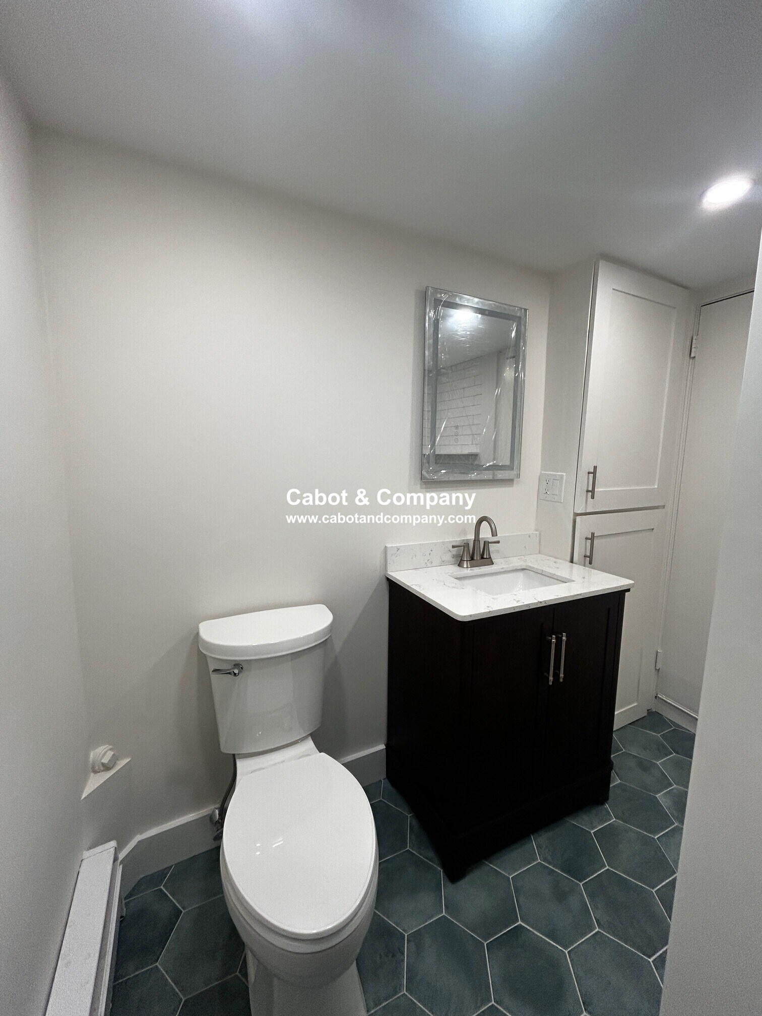 Building Photo - 104 Appleton St