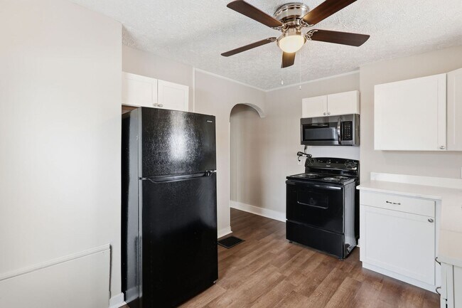 Building Photo - 783-785 S 18th St