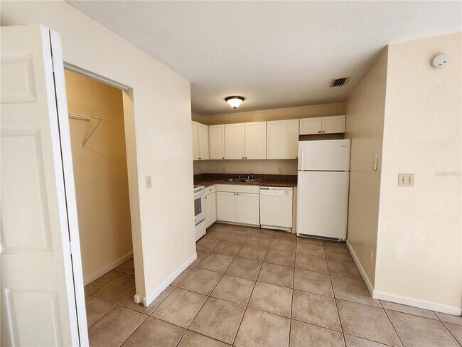 Building Photo - 2529 NW 62 Pl
