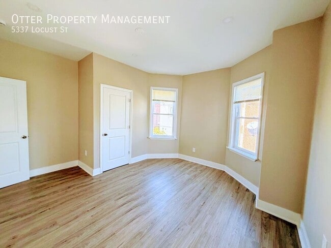 Building Photo - 5337 Locust St