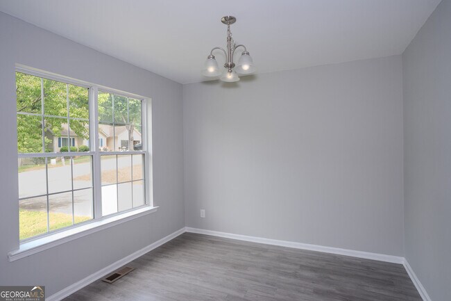 Building Photo - 3043 Saddle Creek Dr
