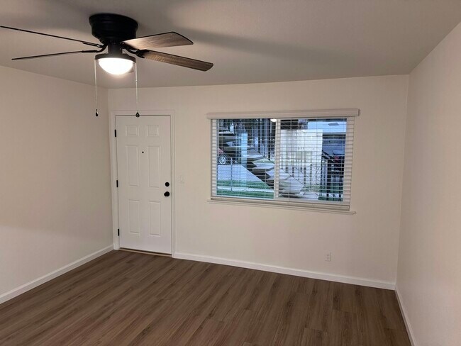 Building Photo - 2118 N Glenn Ave