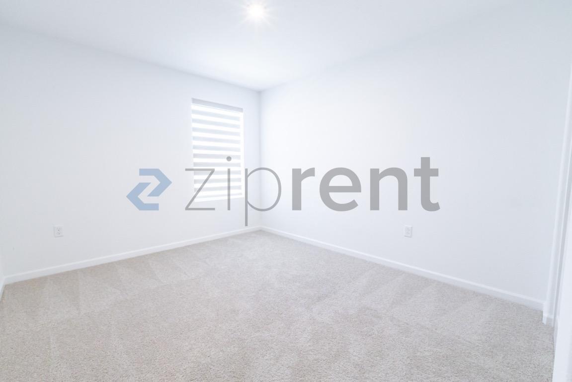 Building Photo - 4013 Trento Wy