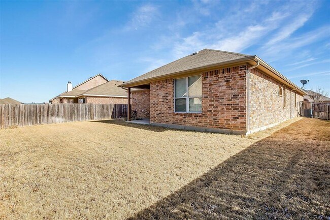 Building Photo - 4244 Summersweet Ln