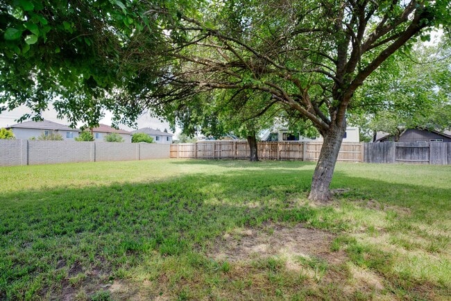 Building Photo - 14 Sea Anchor Ct