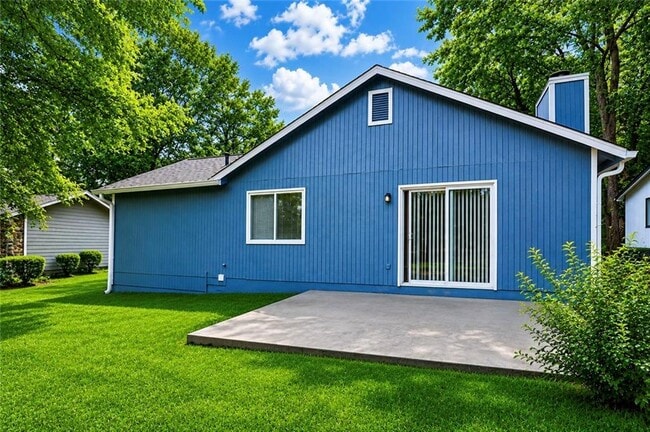 Building Photo - 8671 Woodside Ln