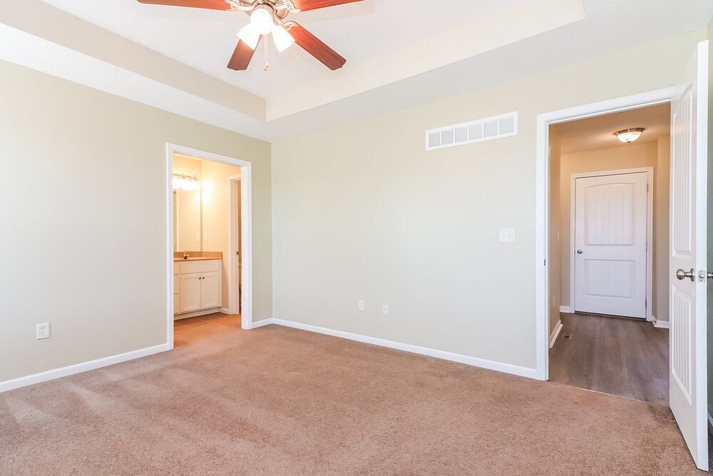Building Photo - 702 Hibiscus Dr