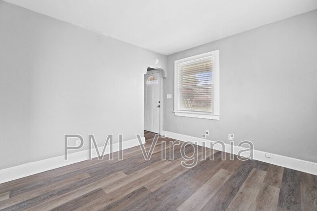 Building Photo - 1623 Deep Creek Blvd