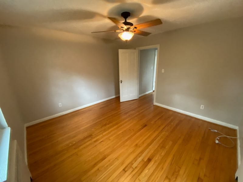 Building Photo - 3577 Saybrook Ave