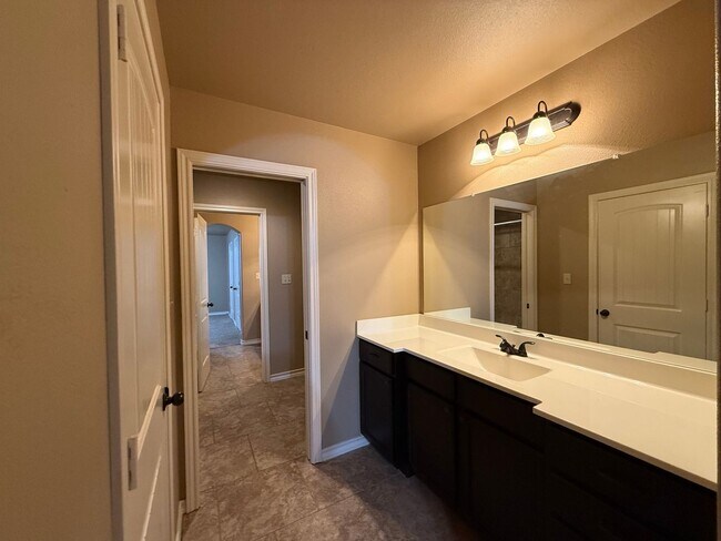 Building Photo - 4413 106th St