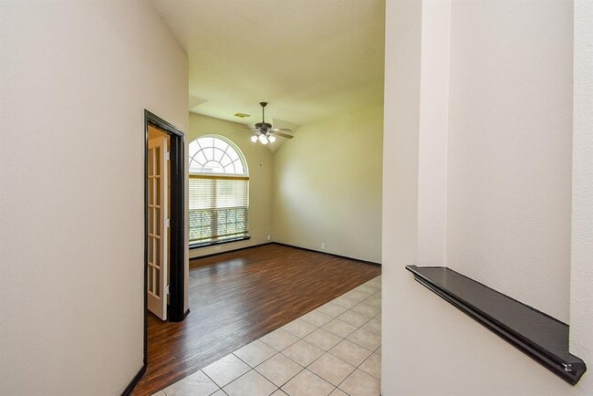 Building Photo - 11743 Berkway Trail