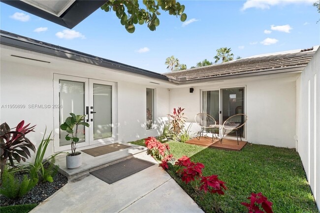 Building Photo - 1071 NE 83rd St