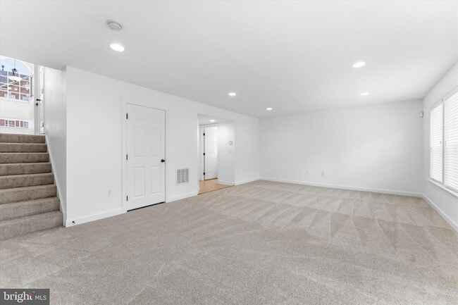 Building Photo - 25263 Beach Pl