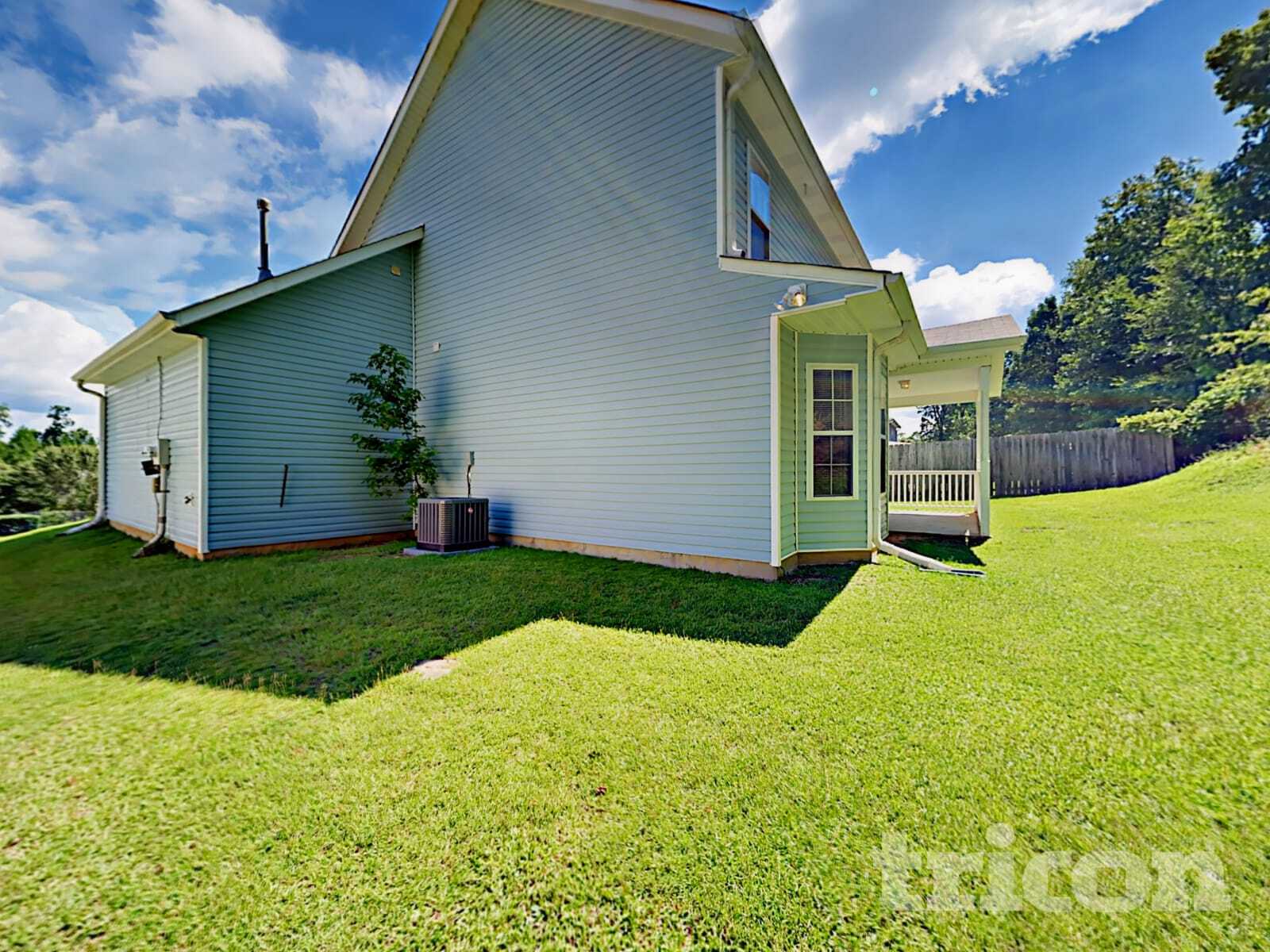 Building Photo - 201 St Charles Ave