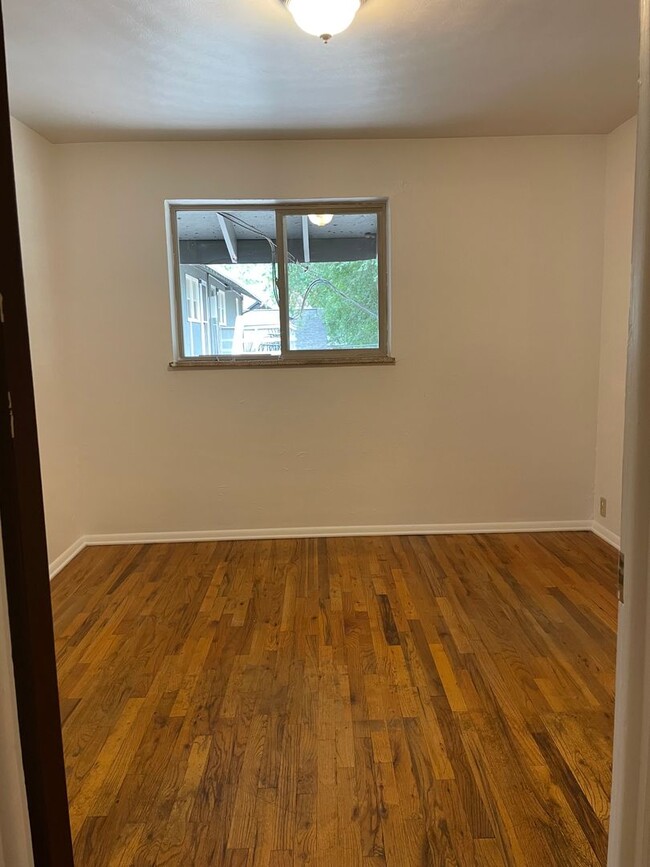 Building Photo - 1 Bed/1 Bath Apartment in Old Town