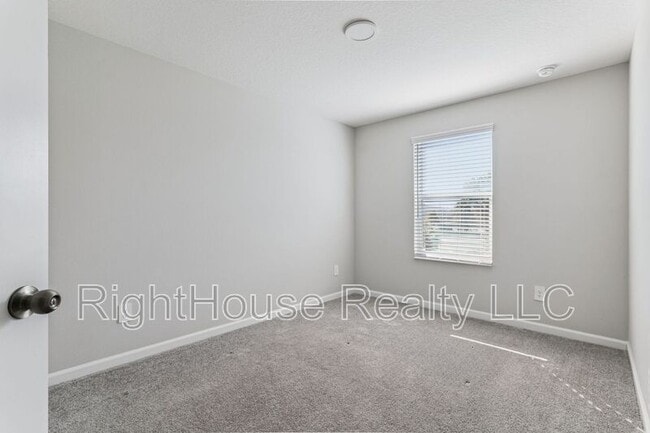 Building Photo - 141 Cape Honeysuckle Pl