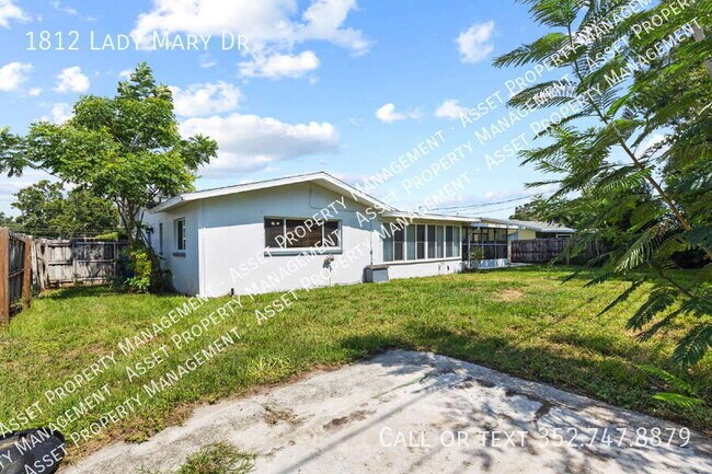 Building Photo - 1812 Lady Mary Dr