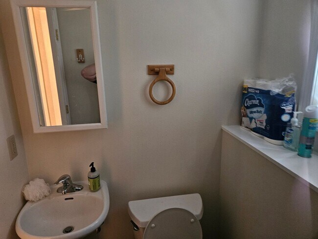 Building Photo - Fully Furnished Split Level Two-Bedroom Home