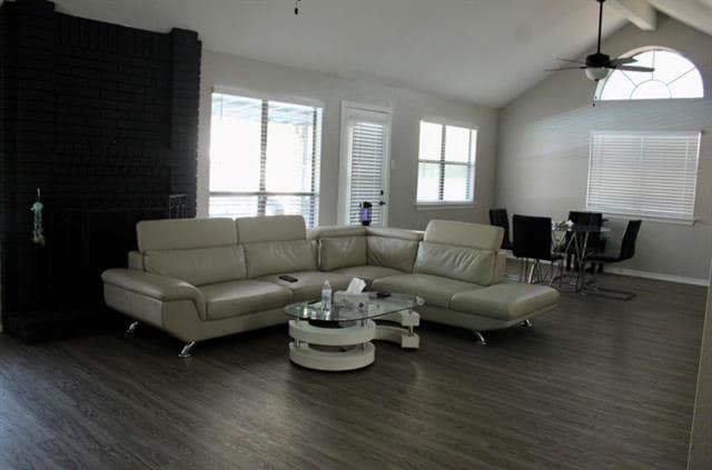 Building Photo - 808 Bridgewater Ln