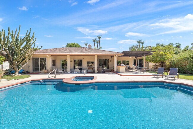 Building Photo - 72056 Palm Haven Dr
