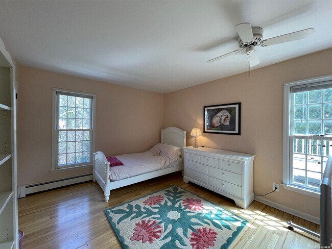 Building Photo - 3 Lamont Ln