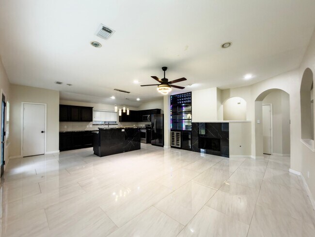 Building Photo - 2243 Rocky Hollow Ln