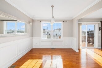 Building Photo - 227 Marshall Ave