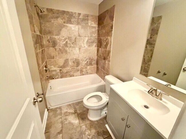 Building Photo - Now Leasing a 4 Bedroom 2 Bath Home in Olive Branch