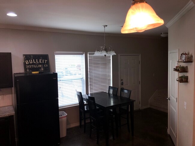 Building Photo - 7901 Williams Dr