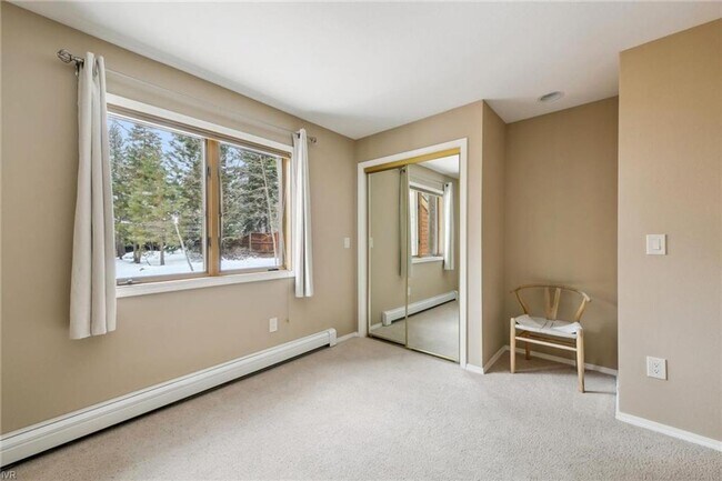 Building Photo - McCloud 2 bedroom