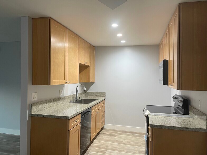 Building Photo - 23930 Los Codona Ave