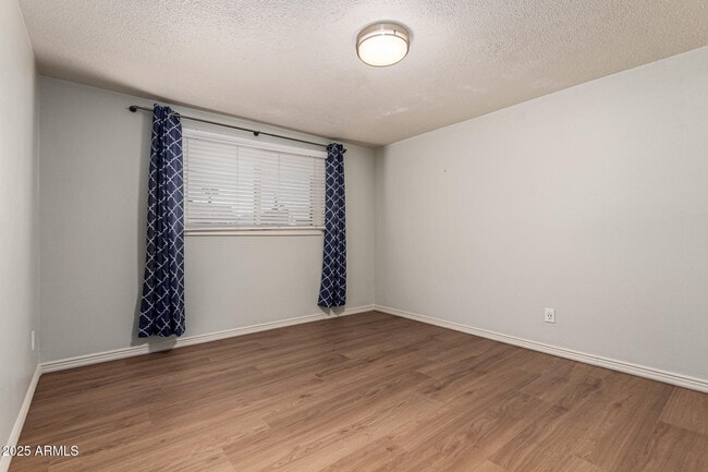 Building Photo - 8307 E Buena Terra Way