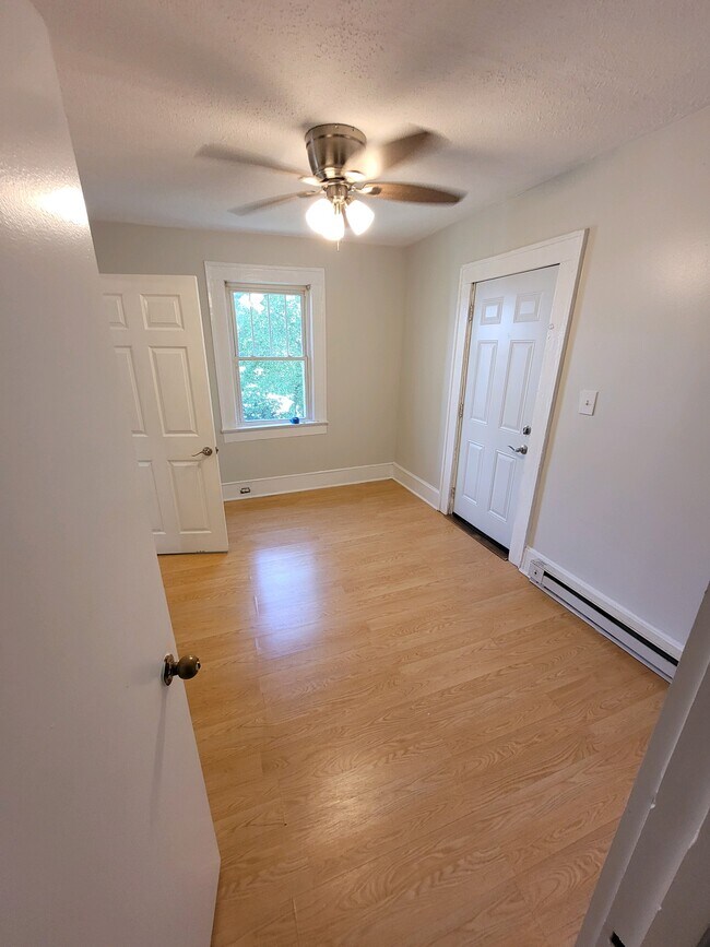 Building Photo - 63 Balm Grove Ave