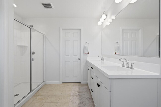 Building Photo - 20234 W Turney Ave