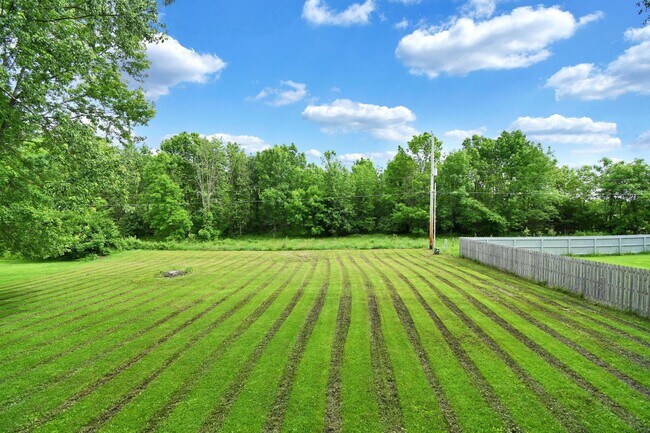 Building Photo - 5978 Alice Dr