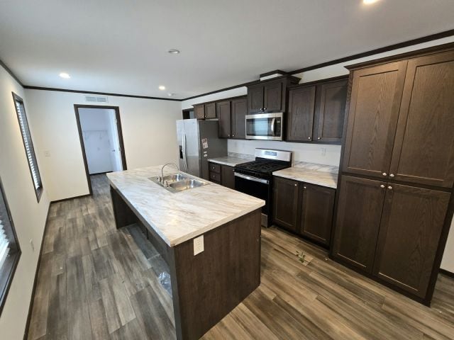 Building Photo - 108 Laurinda Ln