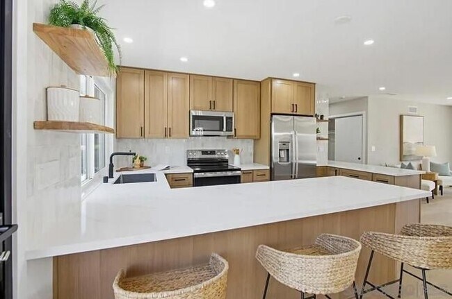 Building Photo - 7415 Bovet Way