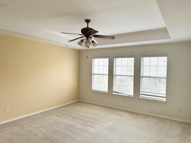 Building Photo - 7613 Bayonne Dr