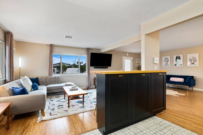 Building Photo - Casita Cerritos - Pool, Jacuzzi, and Pet Friendly! (Monthly Only - No Long Term)