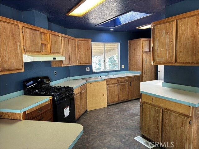 Building Photo - 14435 Skyway