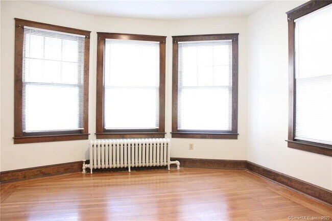 Building Photo - 16 Woodland St