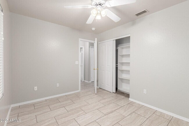 Building Photo - 24709 N 75th Way