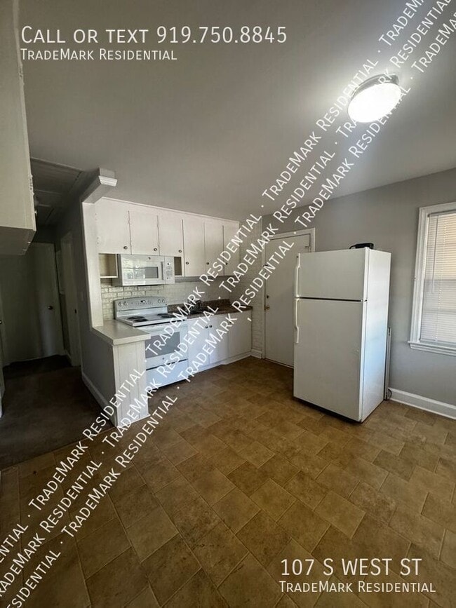 Building Photo - 107 S West St