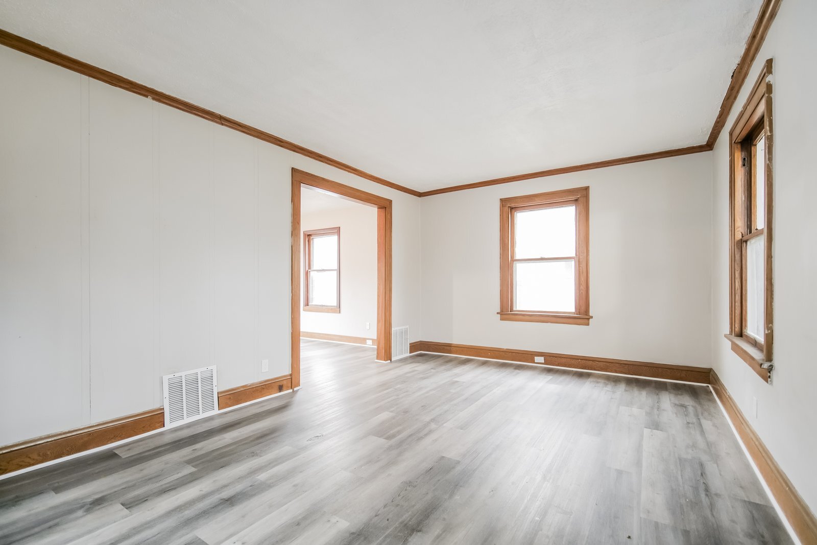 Building Photo - 247 Goodview Ave